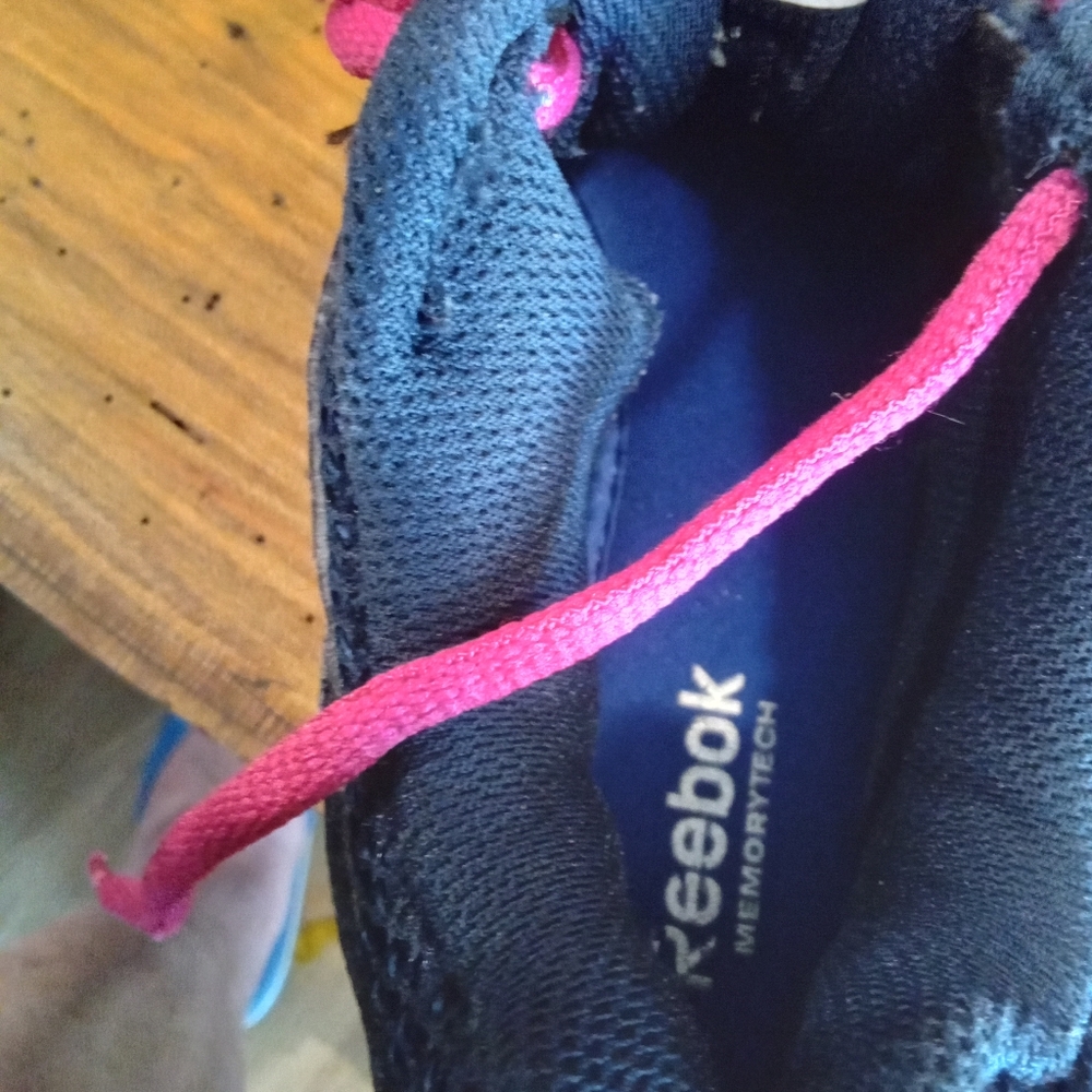 Reebok Quick Chase Size 7 Blue and Pink Running Sneakers - Picture 11 of 15